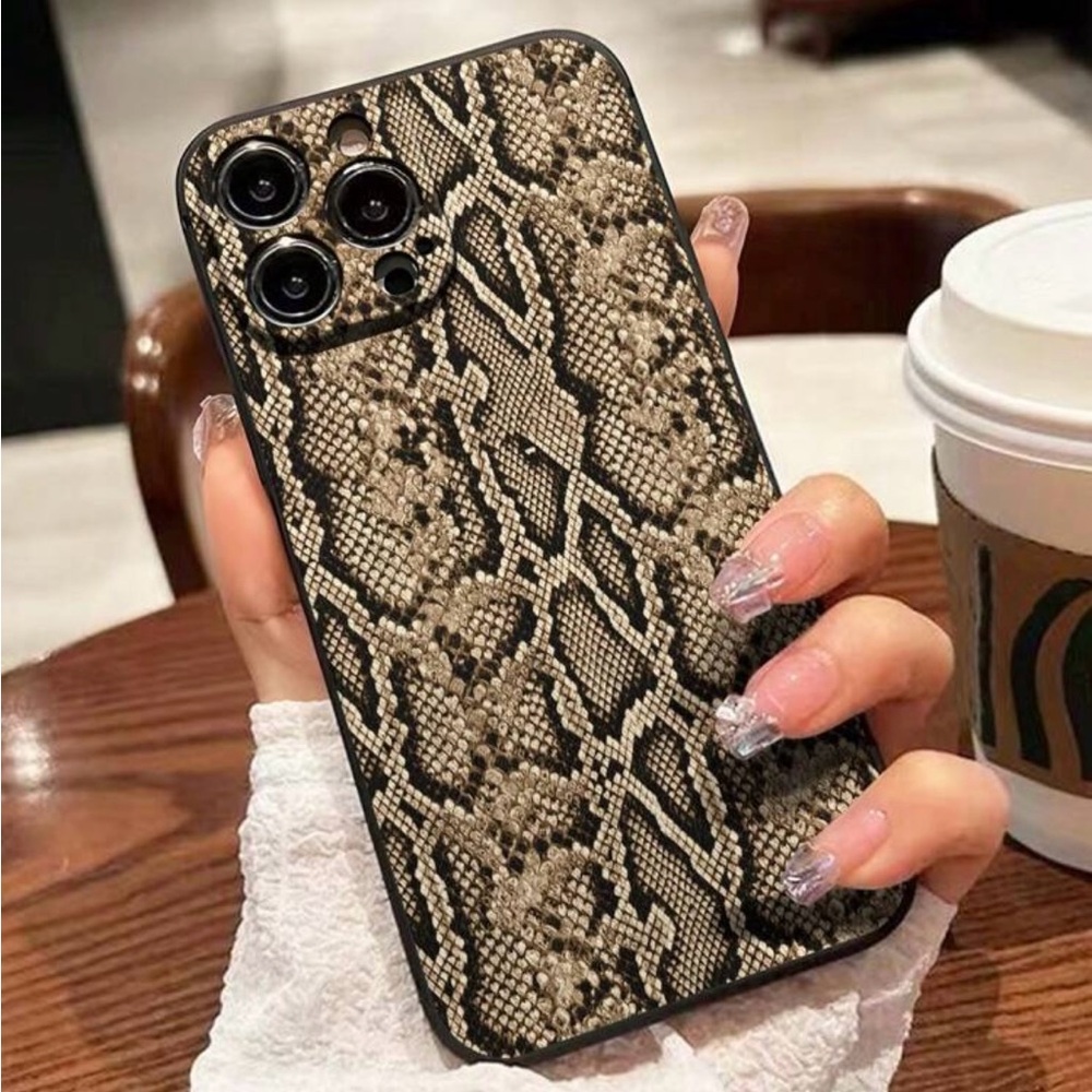 iPhone 15 Plus Phone Case Snake Skin Print Soft Protective Shockproof Case - Picture 3 of 6